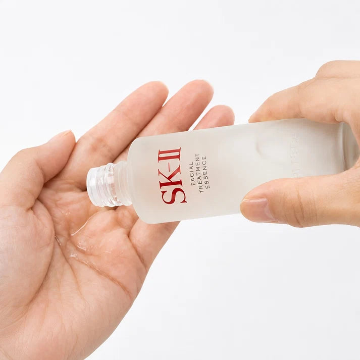 SK-II Facial Treatment Essence with PITERA™ 230ml / 7.7 fl oz | Hydrating Anti-Aging Facial Essence | New &amp; Sealed