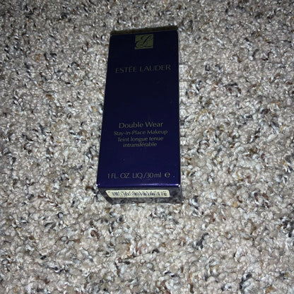 Estée Lauder Double Wear Stay-in-Place Foundation 1W1 Bone 1 oz / 30ml | 24-Hour Long-Wear Liquid Foundation | Brand New